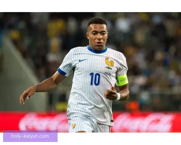 阿什拉夫近期赛季表现稳健，备受关注的逐渐成名之路