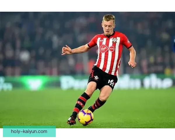 南安普顿续约沃德-普劳斯，核心中场留队稳定军心